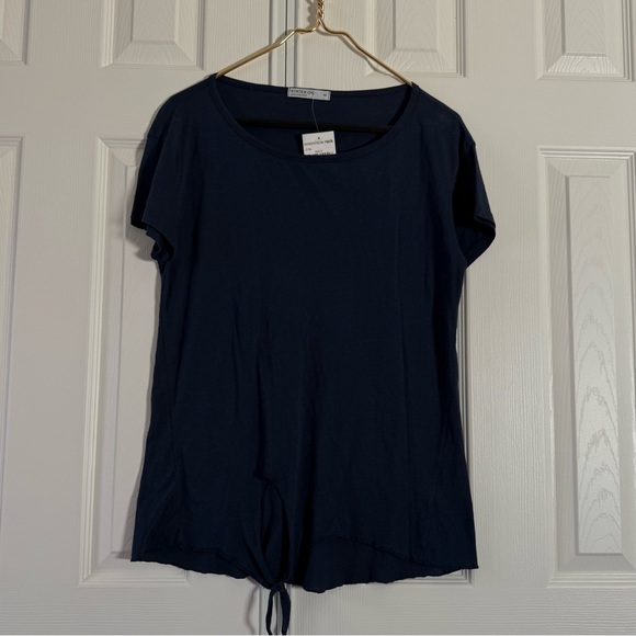 NWT Stateside Casual Summer Spring Navy Blue Short Sleeve Tee Top Size Medium - Picture 3 of 3